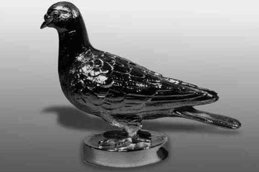 Pigeon, standing Car Bonnet Mascot Hood Ornament